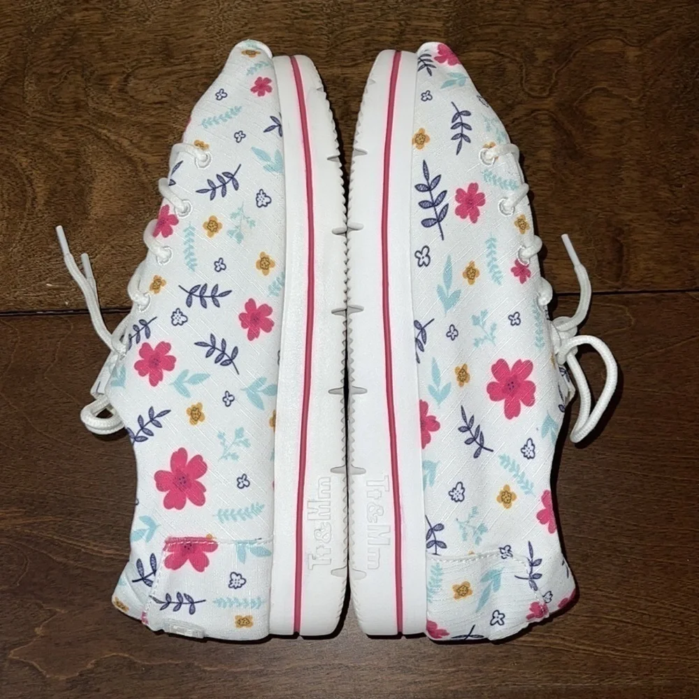 COPY - Tt & Mm Platform Floral Sneakers Sz. 9  like new!